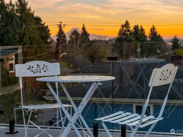 6523 39th Ave NE, Seattle WA 98115