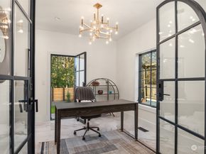 6523 39th Ave NE, Seattle WA 98115