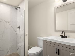 6523 39th Ave NE, Seattle WA 98115