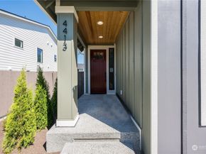 20230 125th Avenue NE SM203, Bothell WA 98011