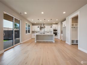 20230 125th Avenue NE SM203, Bothell WA 98011