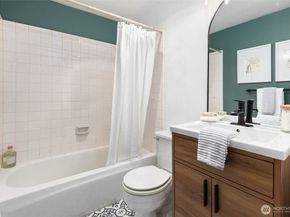 12003 100th Avenue NE 202, Kirkland WA 98034