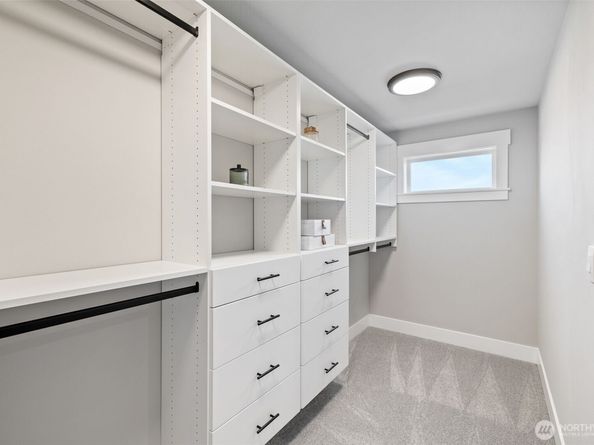 1102 168th Street SW, Lynnwood WA 98037