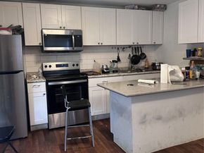 10453 1st Avenue SW, Seattle WA 98146