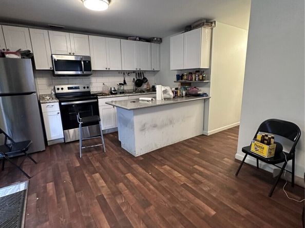 10453 1st Avenue SW, Seattle WA 98146