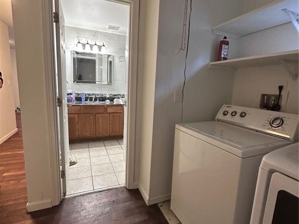 10453 1st Avenue SW, Seattle WA 98146