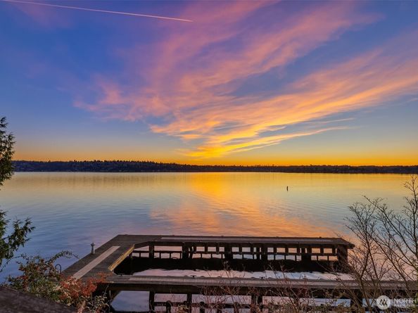 8001 West Mercer Way, Mercer Island WA 98040