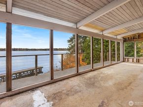 8001 West Mercer Way, Mercer Island WA 98040