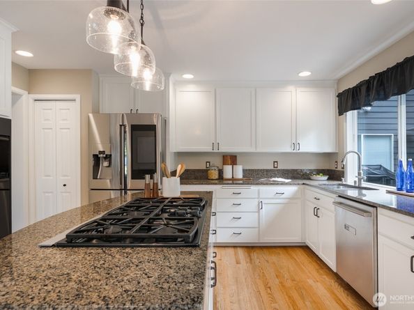 15060 225th Avenue NE, Woodinville WA 98077