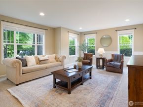 15060 225th Avenue NE, Woodinville WA 98077