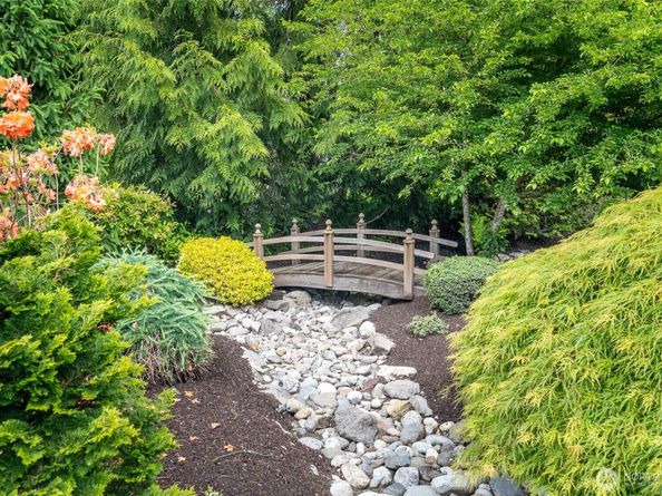 15060 225th Avenue NE, Woodinville WA 98077