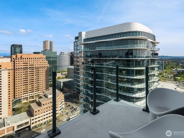 889 Avenue Square NE 2507, Bellevue WA 98004