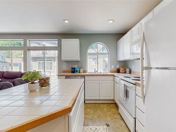 12331 NE 101st Lane, Kirkland WA 98033
