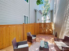 12331 NE 101st Lane, Kirkland WA 98033