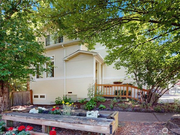 12331 NE 101st Lane, Kirkland WA 98033