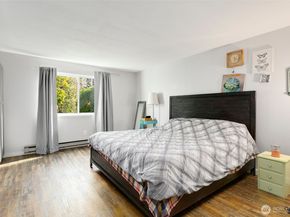 13271 15th Avenue NE B13, Seattle WA 98125