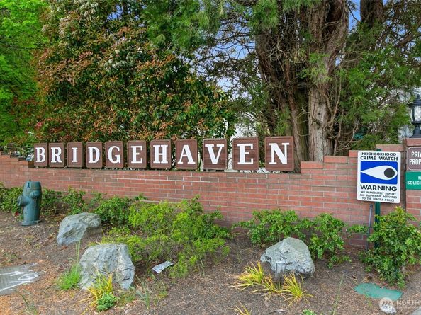 13271 15th Avenue NE B13, Seattle WA 98125