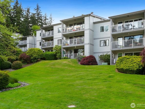13271 15th Avenue NE B13, Seattle WA 98125