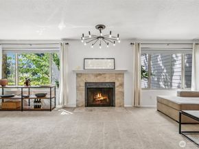 132 N 132nd 202, Seattle WA 98133