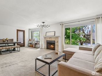 132 N 132nd
