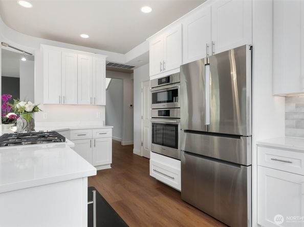 920 Big Tree Drive NW, Issaquah WA 98027