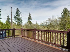 920 Big Tree Drive NW, Issaquah WA 98027