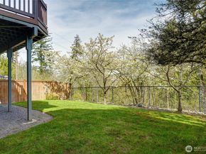 920 Big Tree Drive NW, Issaquah WA 98027