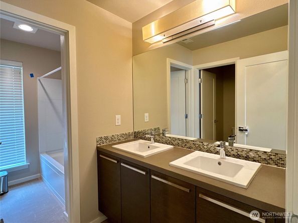 34601 56th Court S, Auburn WA 98001