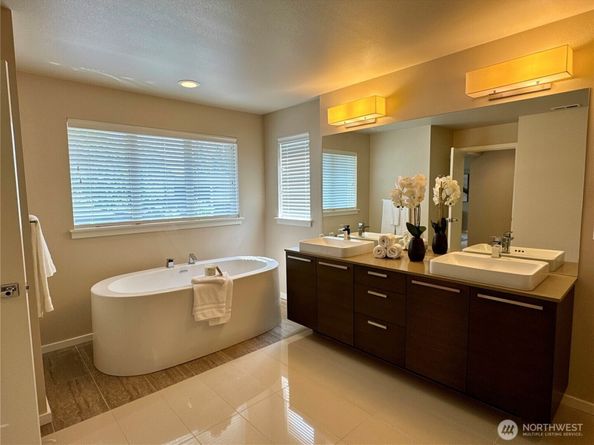 34601 56th Court S, Auburn WA 98001