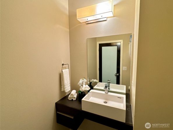 34601 56th Court S, Auburn WA 98001