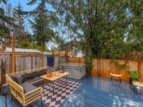 712 NW 95th Street, Seattle WA 98117