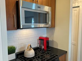 2721 1st Avenue 103, Seattle WA 98121