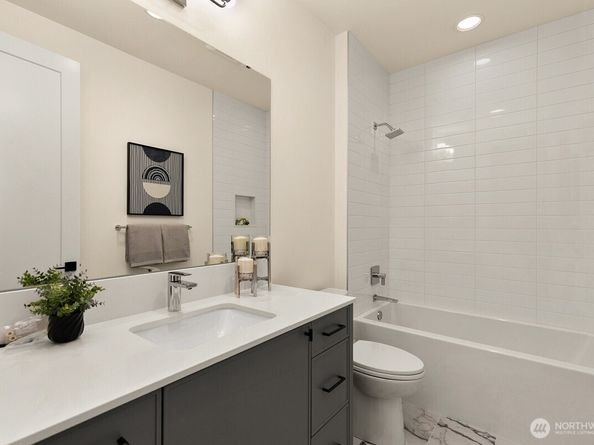 27 Tulalip Key, Bellevue WA 98006