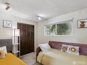 8205 S 123rd Place, Seattle WA 98178
