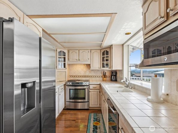 8205 S 123rd Place, Seattle WA 98178