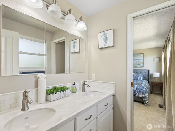 8205 S 123rd Place, Seattle WA 98178