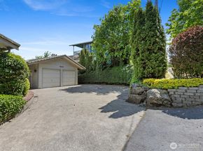 8205 S 123rd Place, Seattle WA 98178