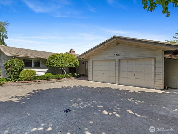 8205 S 123rd Place, Seattle WA 98178