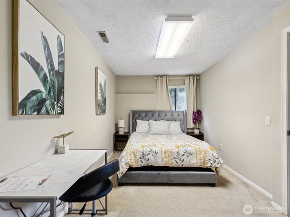 8205 S 123rd Place, Seattle WA 98178