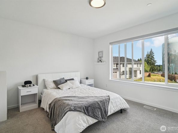 12673 SE 287th Court, Auburn WA 98092