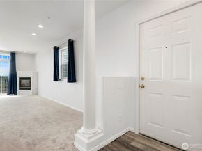 3990 129 Place SE 302, Bellevue WA 98006