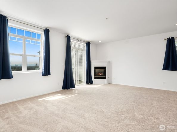 3990 129 Place SE 302, Bellevue WA 98006