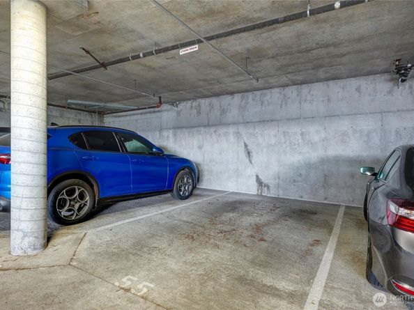 3990 129 Place SE 302, Bellevue WA 98006