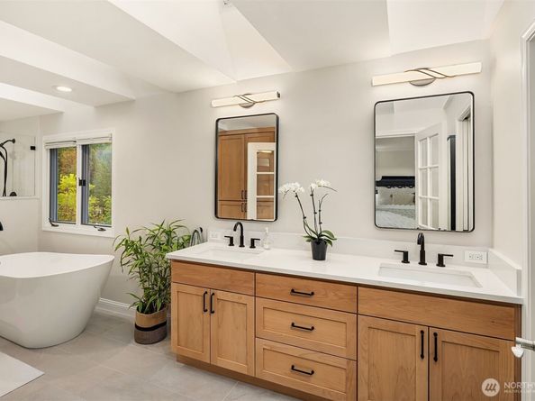 4525 143rd Place NE, Bellevue WA 98007