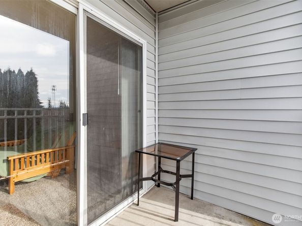 9815 Holly Drive A208, Everett WA 98204