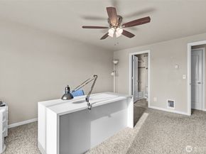 9815 Holly Drive A208, Everett WA 98204