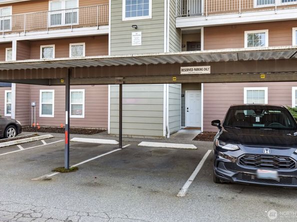 9815 Holly Drive A208, Everett WA 98204