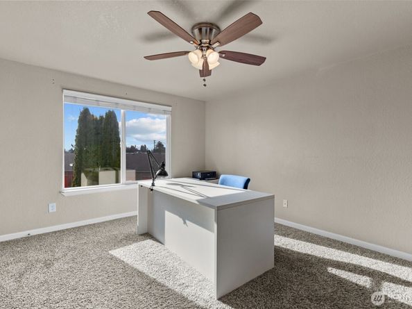 9815 Holly Drive A208, Everett WA 98204