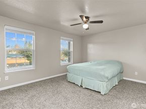 9815 Holly Drive A208, Everett WA 98204