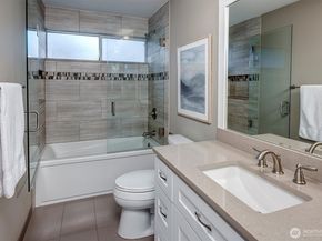 6304 110th Avenue NE, Kirkland WA 98033